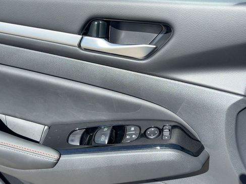 New 2025 Nissan Altima 2.5 SR w/ SR Premium Package image 21
