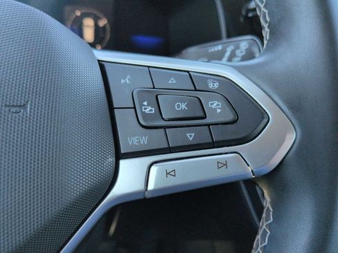 Used 2022 Volkswagen Taos SE w/ IQ.Drive SE Package image 25