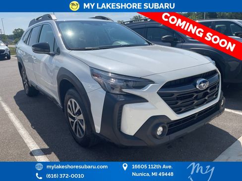 Used 2024 Subaru Outback Premium AWD/4WD image 1