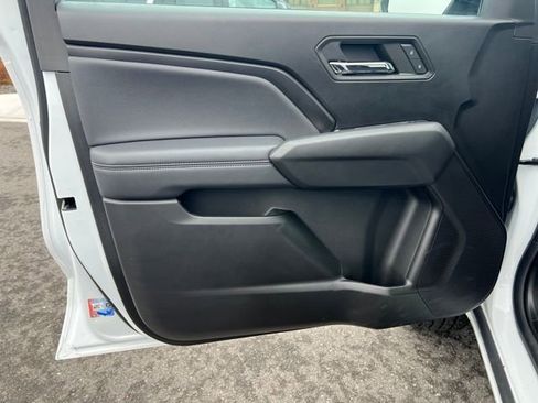 Certified 2024 GMC Canyon Elevation image 11