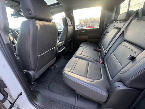 Used 2022 GMC Sierra 2500 Denali image 11