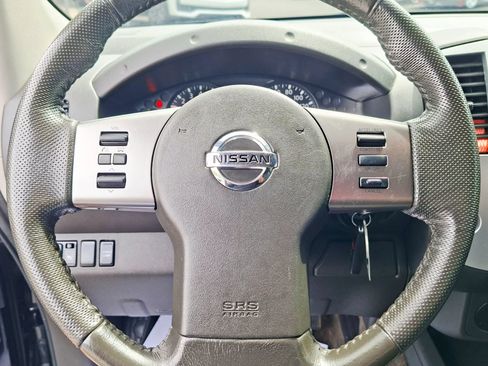 Used 2011 Nissan Frontier SV w/ SV Premium Utility Pkg RWD image 23