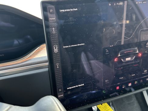 Used 2024 Tesla Model X AWD/4WD image 26
