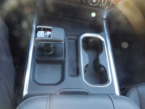 New 2026 GMC Sierra 1500 SLT image 15