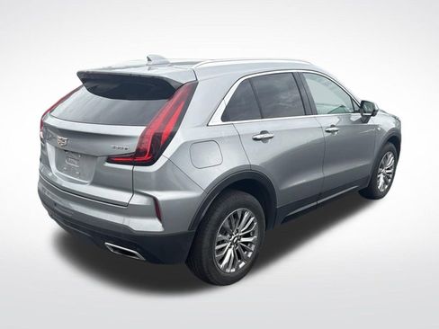 Used 2025 Cadillac XT4 Premium Luxury FWD image 12