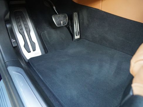 Used 2020 BMW 750i xDrive image 28