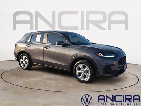 Used 2025 Honda HR-V LX image 1