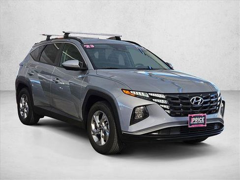 Used 2023 Hyundai Tucson SEL FWD image 3
