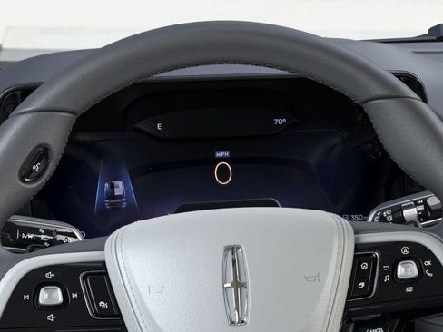 New 2025 Lincoln Aviator Reserve w/ Luxury Package image 13