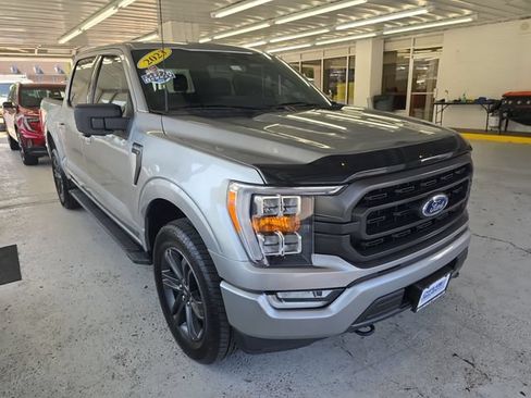 Used 2023 Ford F150 4x4 SuperCrew image 7