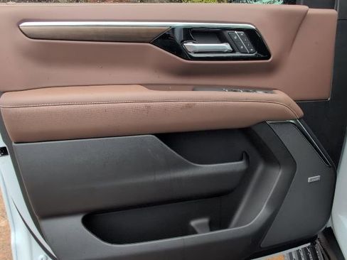 New 2026 Chevrolet Tahoe High Country image 17