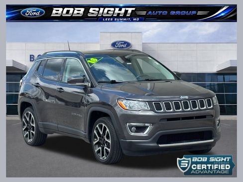 Used 2018 Jeep Compass Limited w/ Navigation Group FWD image 1