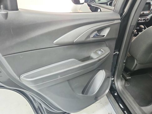 Used 2023 Chevrolet TrailBlazer LT w/ Convenience Package FWD image 21