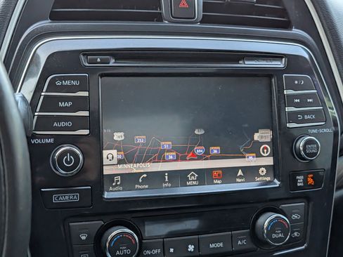 Used 2018 Nissan Maxima Platinum image 22