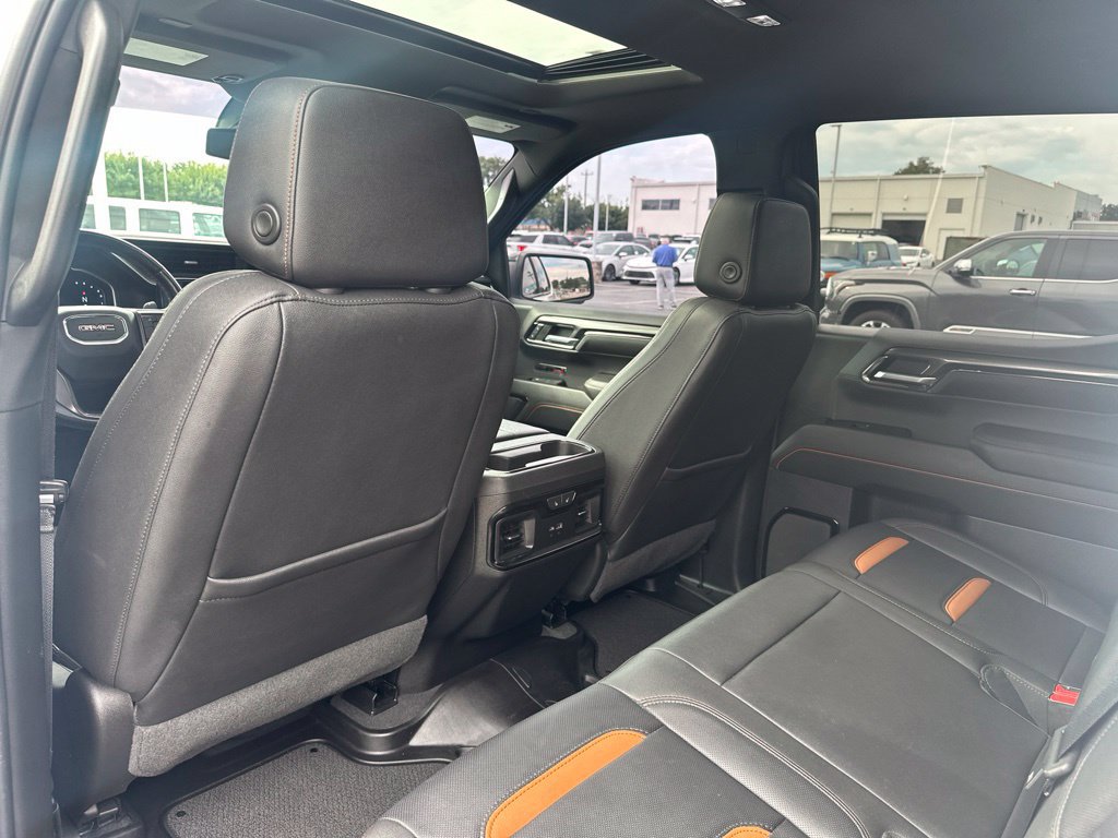 Used 2022 GMC Sierra 1500 AT4 w/ AT4 Premium Package AWD/4WD image 30