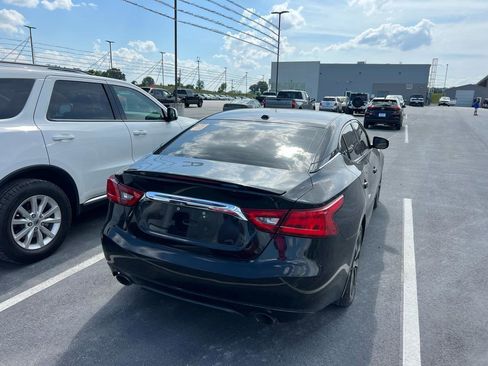 Used 2016 Nissan Maxima SR FWD image 3