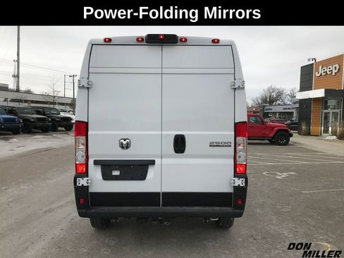 New 2026 RAM ProMaster 2500 w/ Quick Order Package 22G SLT image 7
