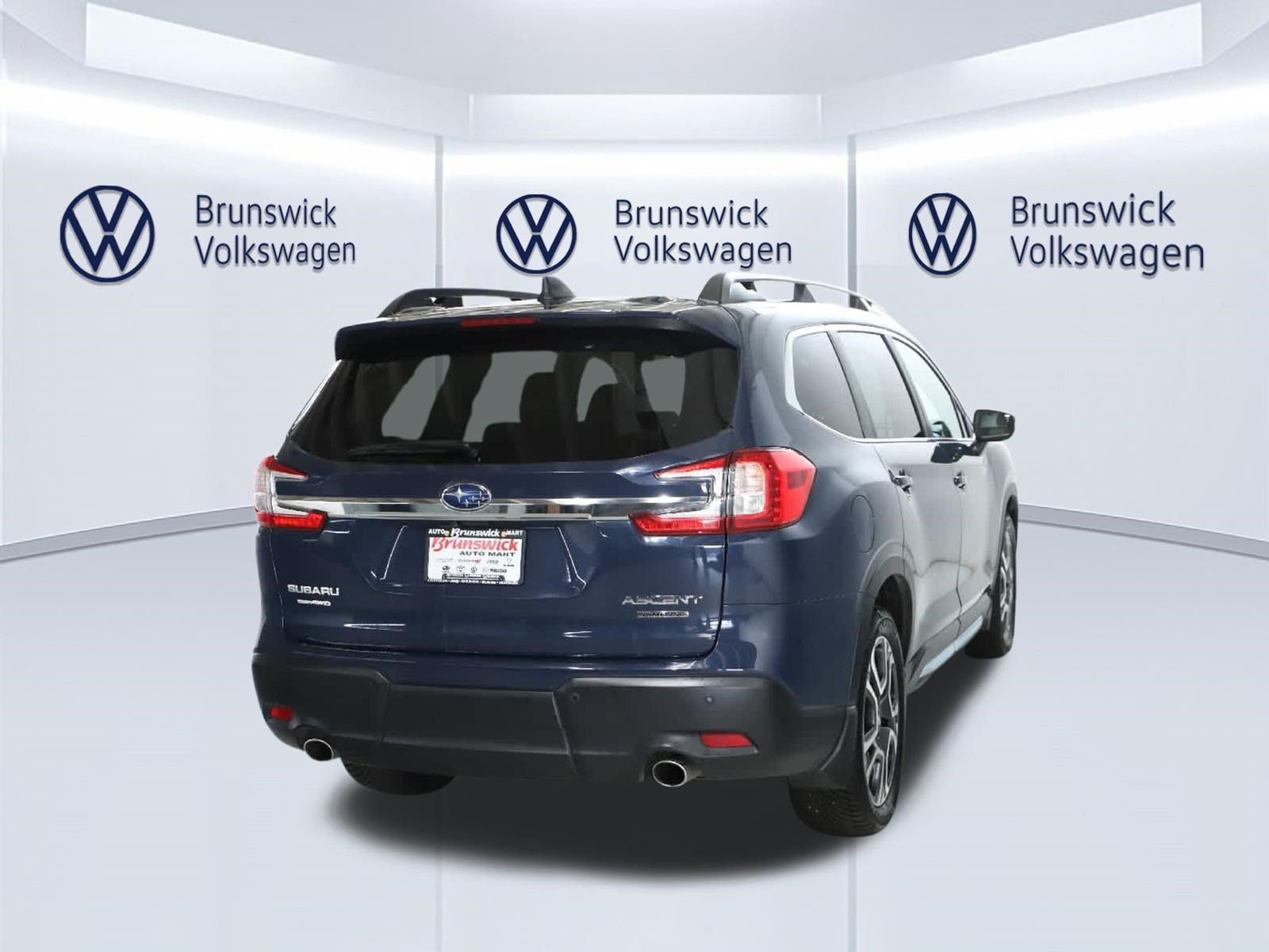 Used 2023 Subaru Ascent Limited AWD/4WD image 45