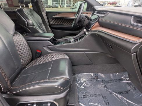 Used 2022 Jeep Grand Cherokee Summit w/ Advanced Protech Group IV image 22