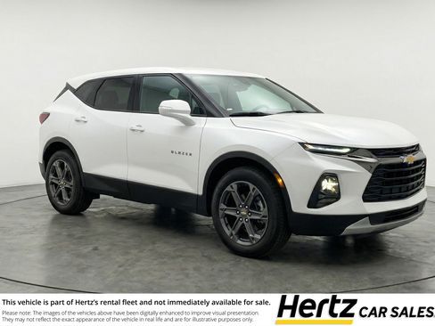 Used 2025 Chevrolet Blazer LT image 1