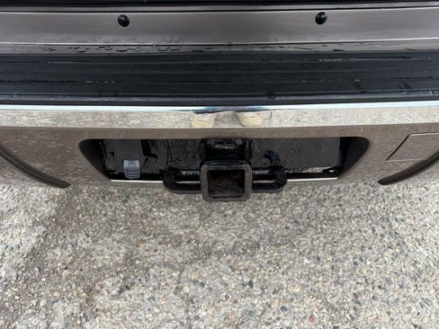 Used 2011 GMC Yukon Denali image 21