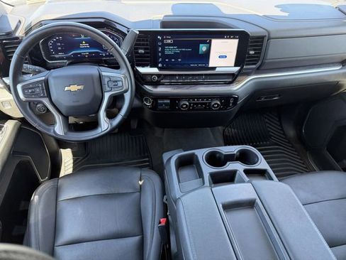 Used 2024 Chevrolet Silverado 2500 LTZ image 17