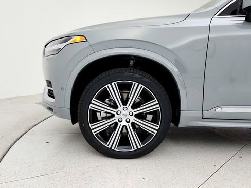 New 2025 Volvo XC90 B6 Plus w/ Protection Package Premier image 17