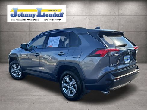 Used 2024 Toyota RAV4 XLE w/ Convenience Package image 3