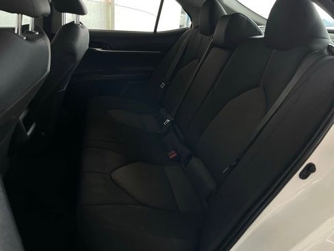 Used 2020 Toyota Camry LE image 14