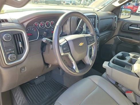 Certified 2022 Chevrolet Silverado 1500 LT w/ Convenience Package II image 16
