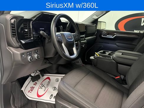 Used 2024 GMC Sierra 1500 Elevation AWD/4WD image 8