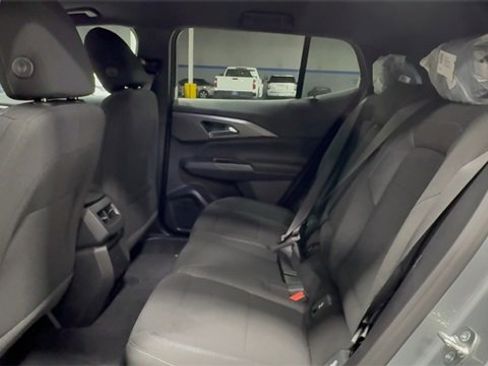 New 2026 Chevrolet Equinox EV LT image 15