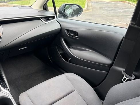 Used 2024 Toyota Corolla LE image 31