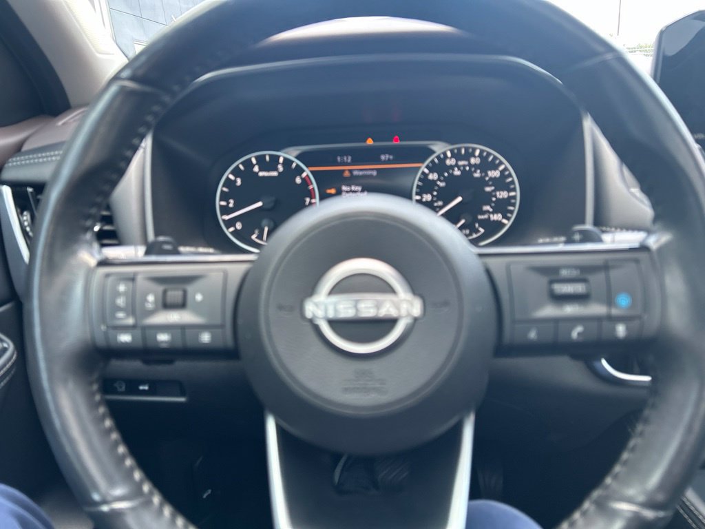 Used 2023 Nissan Rogue SL w/ SL Premium Package FWD image 16