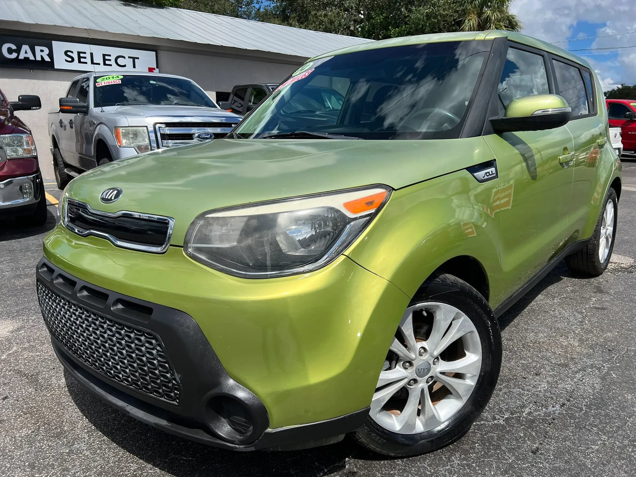 Used 2014 Kia Soul + FWD image 1