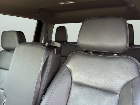 Used 2024 GMC Sierra 1500 SLT AWD/4WD image 19