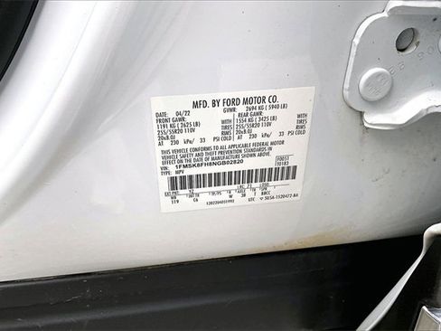 Used 2022 Ford Explorer Limited image 16