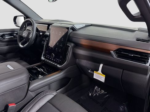 New 2026 GMC Yukon Denali w/ Sun & Power Step Package image 31