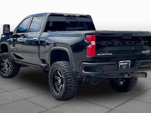 Used 2020 Chevrolet Silverado 2500 High Country w/ Z71 Off-Road Package AWD/4WD image 12