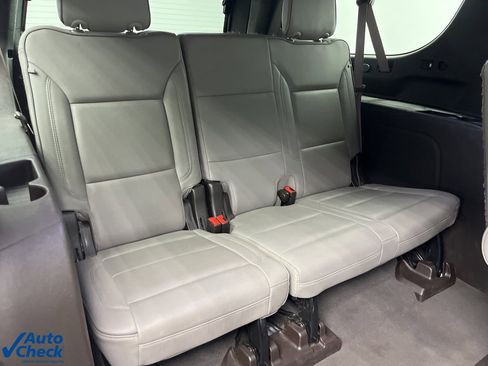 Used 2023 GMC Yukon XL SLT w/ SLT Luxury Package image 23