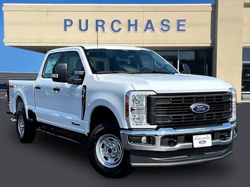 New 2026 Ford F250 4x4 Crew Cab Super Duty image 1