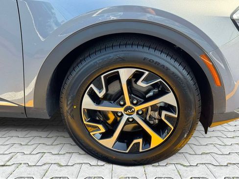 Certified 2023 Kia Sportage EX FWD image 8