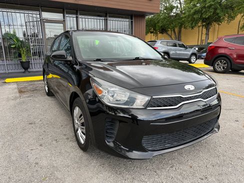 Used 2018 Kia Rio S image 3
