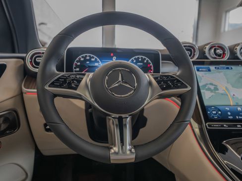 New 2026 Mercedes-Benz GLC 300 4MATIC image 9
