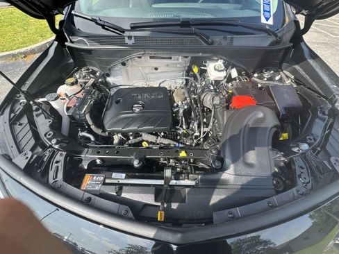 Certified 2024 Buick Encore GX Sport Touring FWD image 29