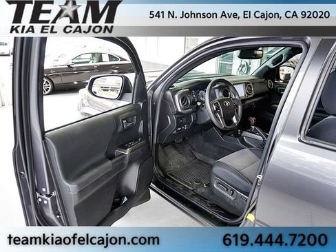 Used 2022 Toyota Tacoma TRD Sport w/ Black Out Package (TMS) AWD/4WD image 42