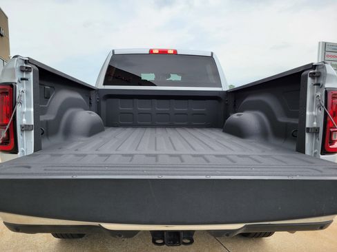 Used 2026 RAM 2500 Big Horn AWD/4WD image 20