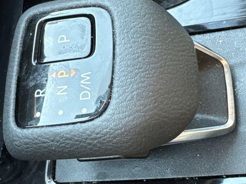 Used 2024 Nissan Rogue SV FWD image 8