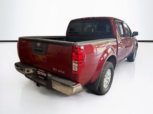 Used 2018 Nissan Frontier SV AWD/4WD image 6