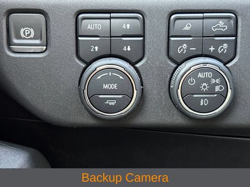 Used 2025 Chevrolet Silverado 1500 LTZ w/ Z71 Off-Road Package AWD/4WD image 5